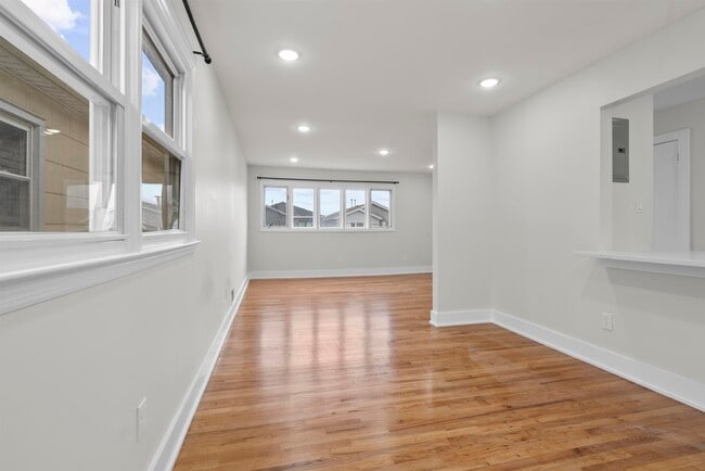 Building Photo - 238 Terrace Ave