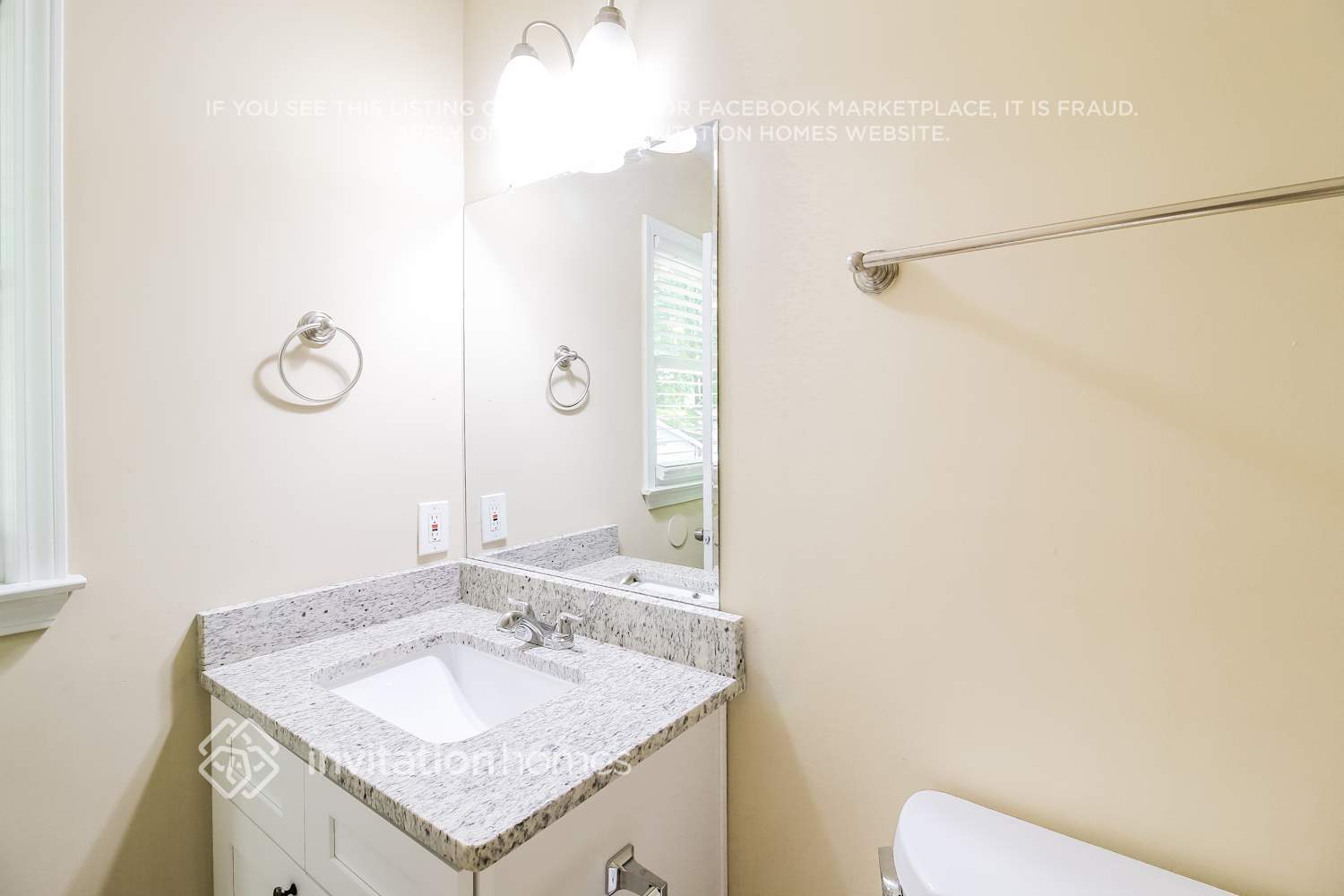 Building Photo - 321 Sherwood Cir SE