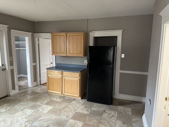 Building Photo - 238-240 Oak Street