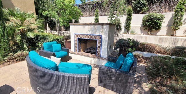 Building Photo - 278 S Arroyo Dr