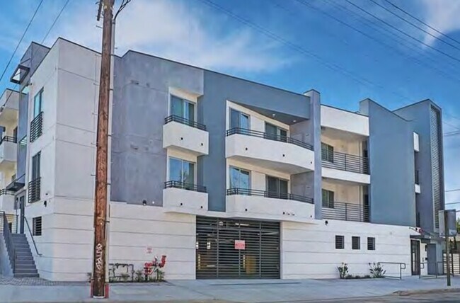 Primary Photo - Tujunga Village Apartments