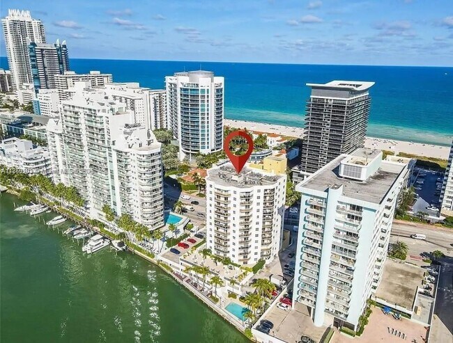 Building Photo - 5880 Collins Ave