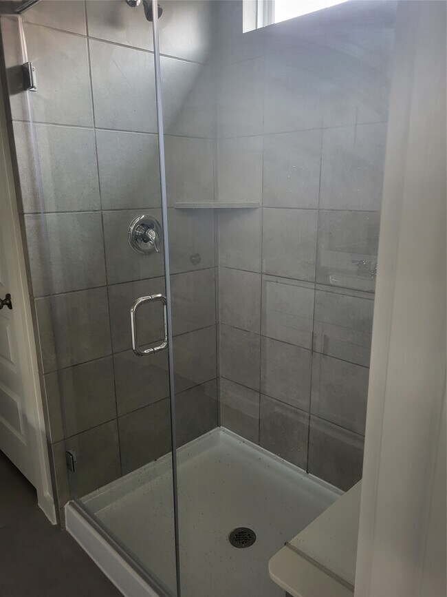 Building Photo - 5611 Madden Ln