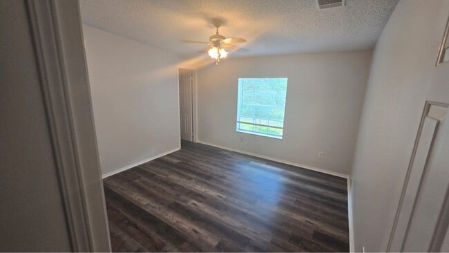 Building Photo - 6230 Anniedora Ln