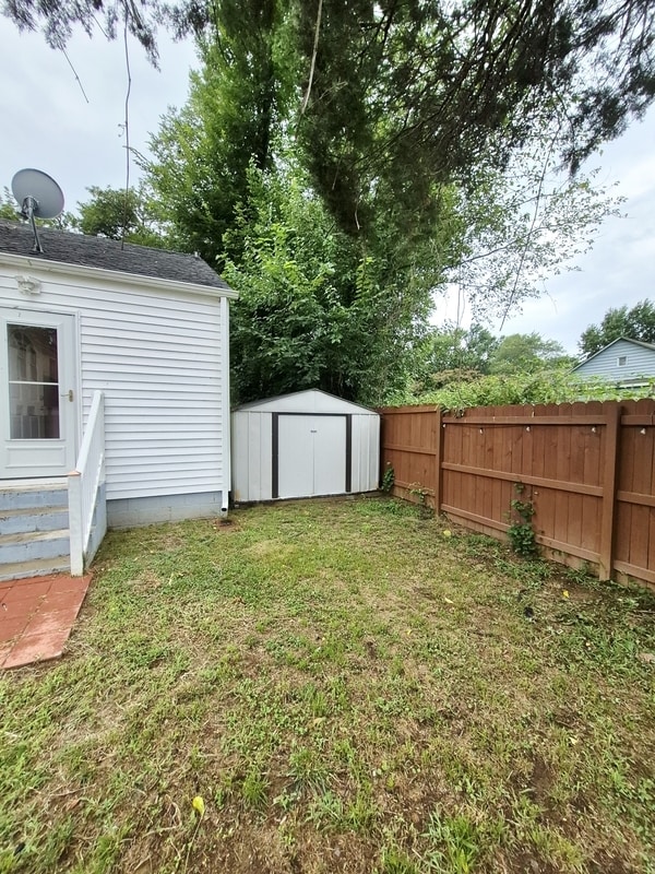 Building Photo - 115 Slagle Ave