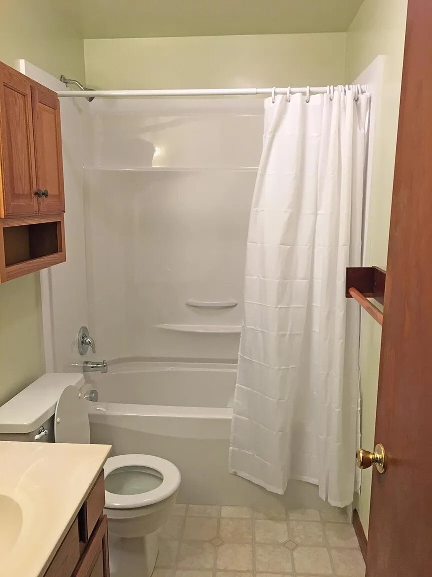 Downstairs bathroom - 983 Brattle Ln