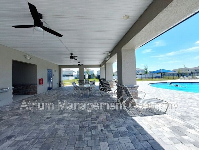 Building Photo - 1234 Cascade Dr