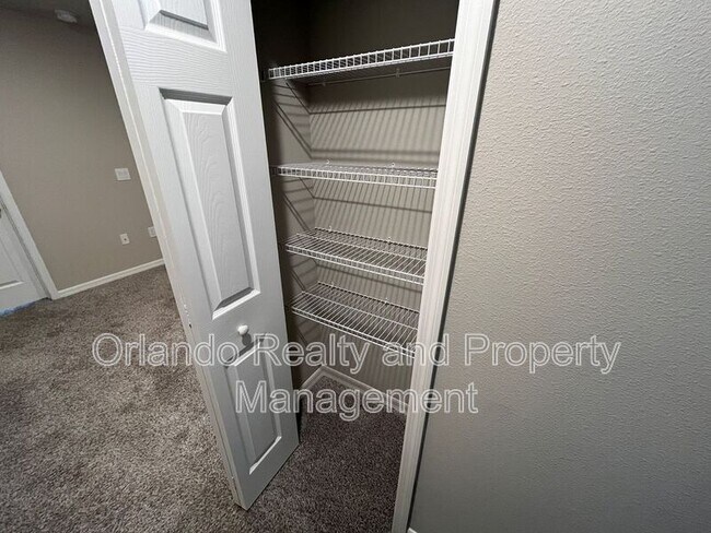 Building Photo - 2443 Sweet Viburnum Wy