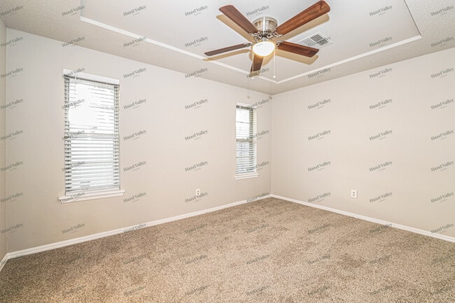 Building Photo - 10912 Bel Air Pl