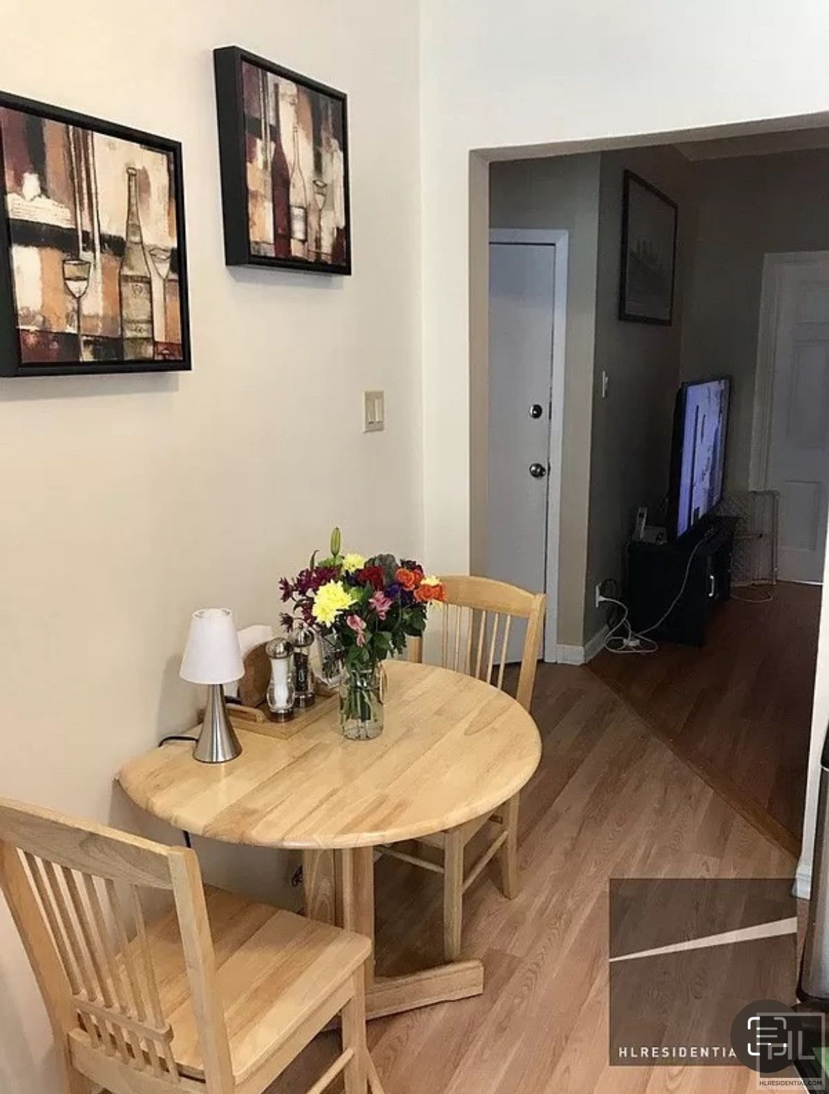 Building Photo - Large 1 bedroom located in Maspeth