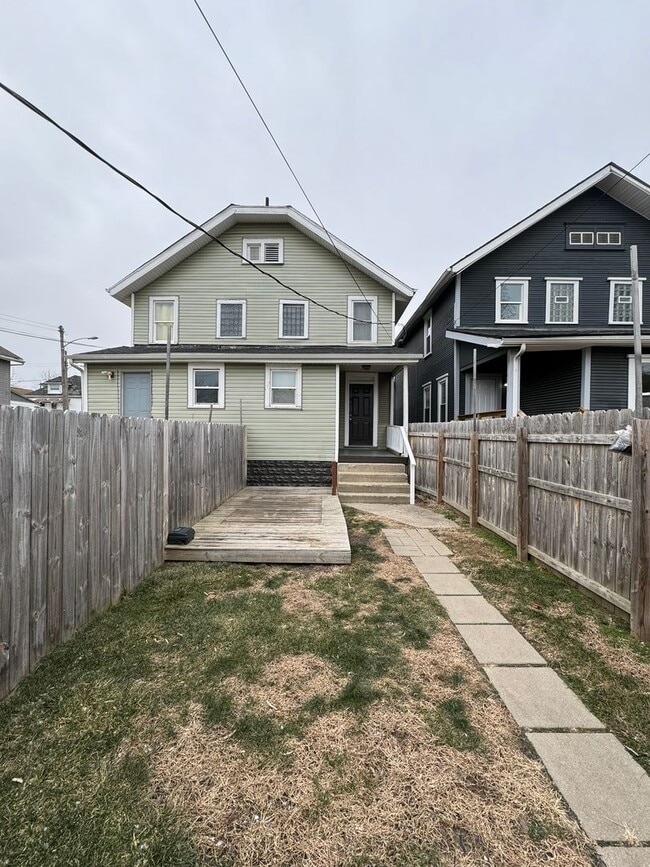 Building Photo - 149-151-151 E Woodrow Ave