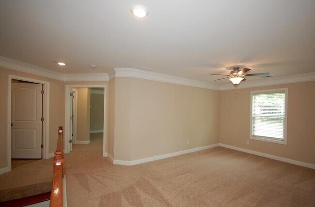Building Photo - 235 Haney Rd