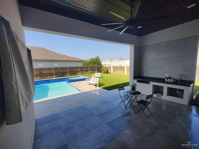 Building Photo - 38 Duke St