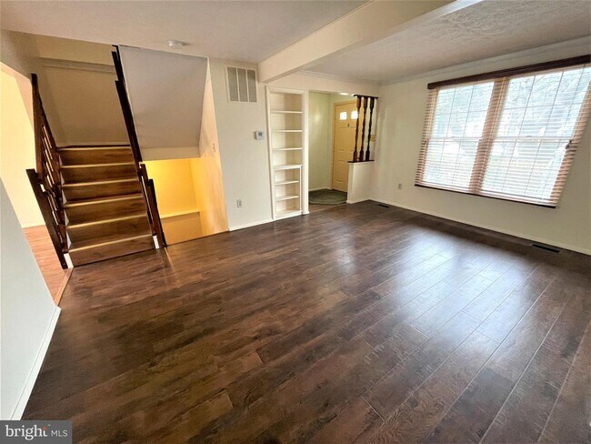 Building Photo - 12541 Laurel Grove Pl