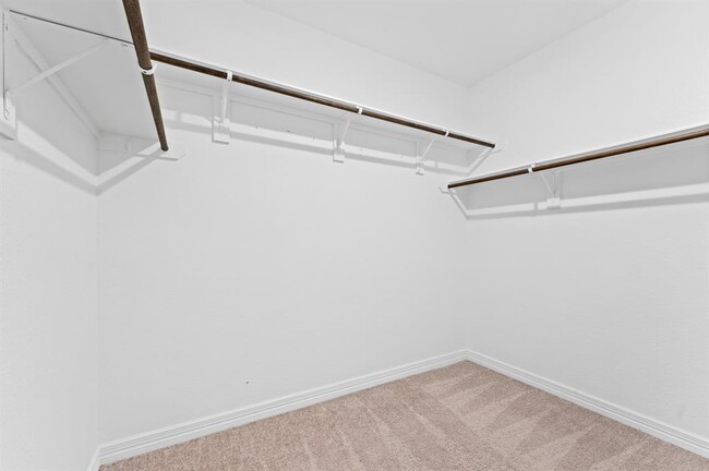 Building Photo - 415 Northern Pike Dr