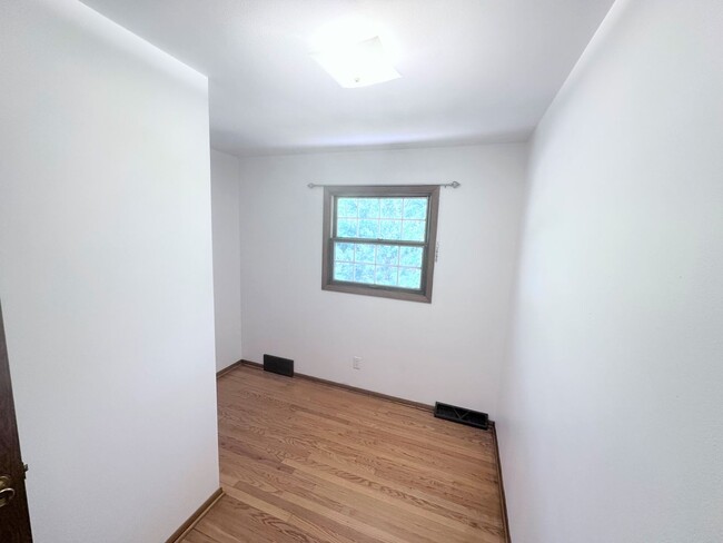 Building Photo - Kleisinger Duplex