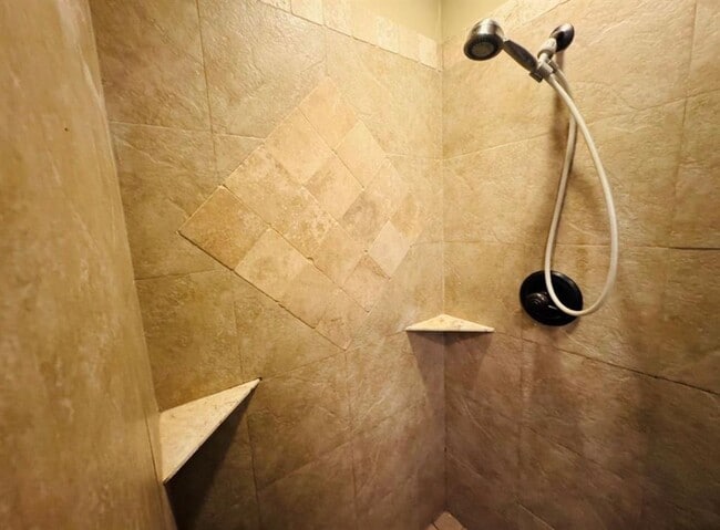 Building Photo - 2400 NW 151st St