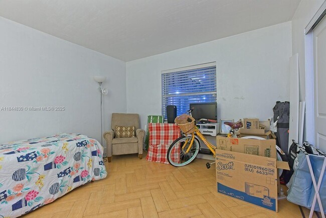 Building Photo - 11297 SW 88th St