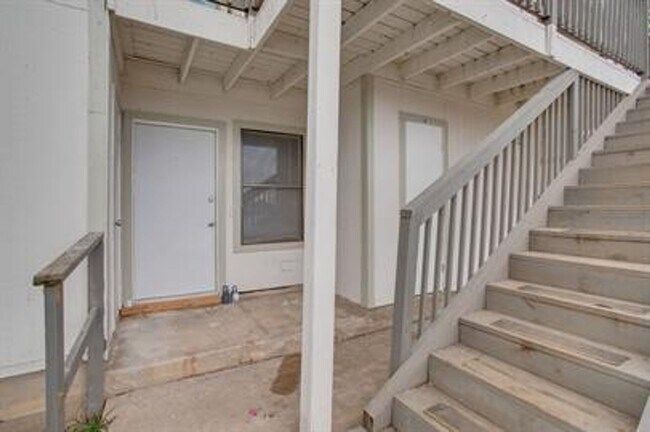 Building Photo - 2310 Rachael Ct