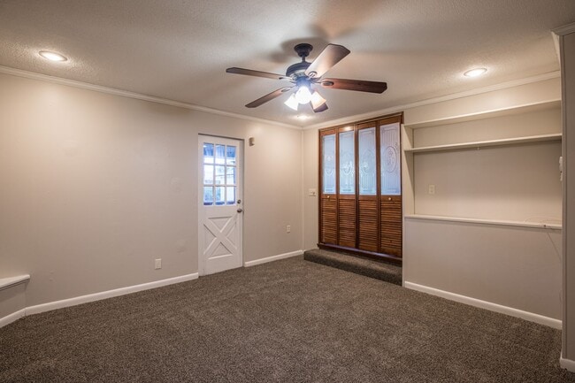 Building Photo - Glynlea Park