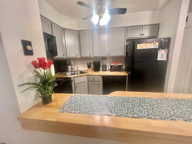 Building Photo - 101 S Raleigh Ave