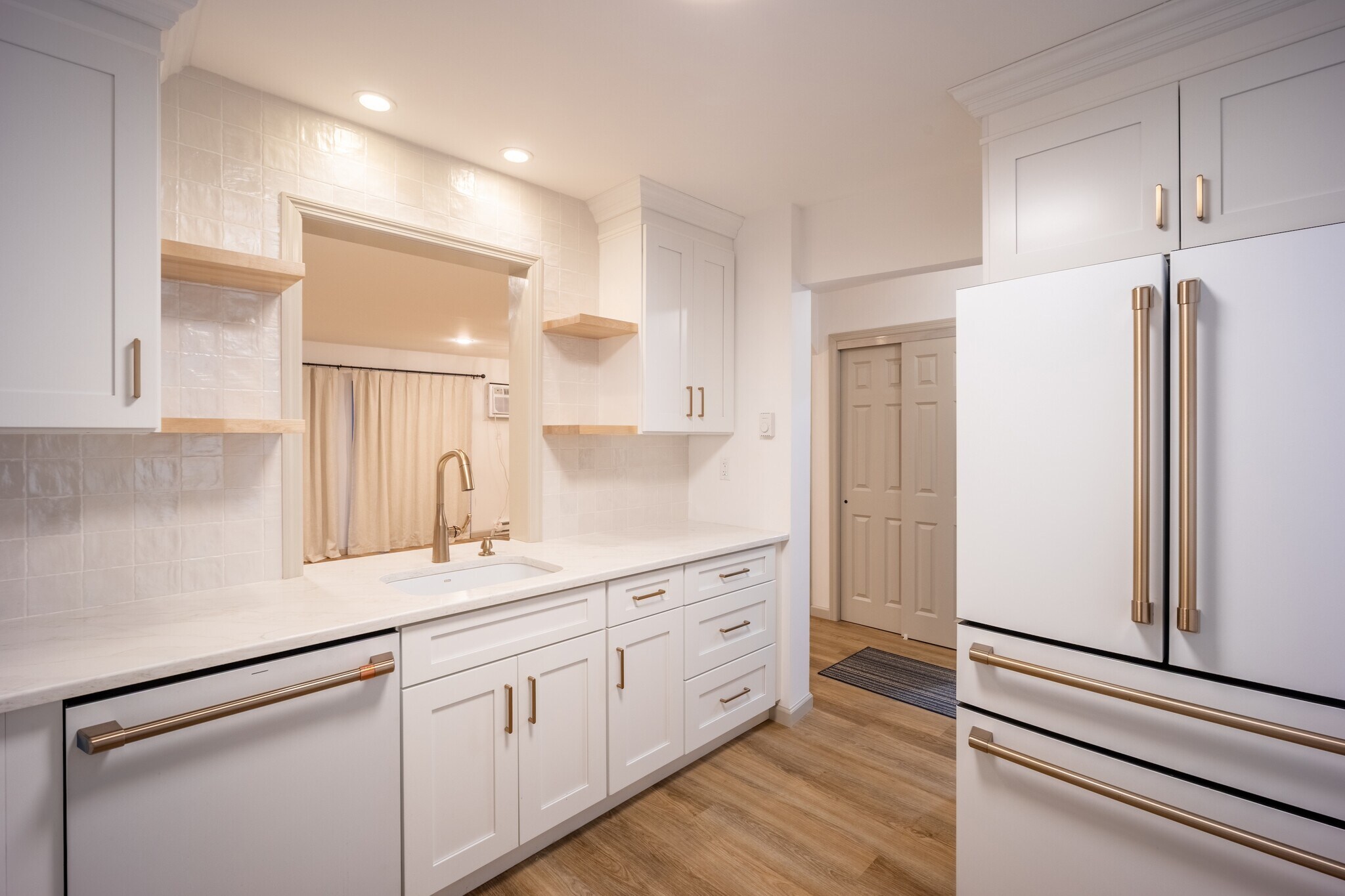 Building Photo - 404 Chelsea Cv S