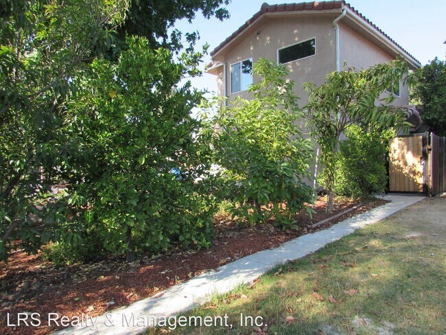 Primary Photo - 2 br, 1.5 bath House - 8850 Laramie Avenue