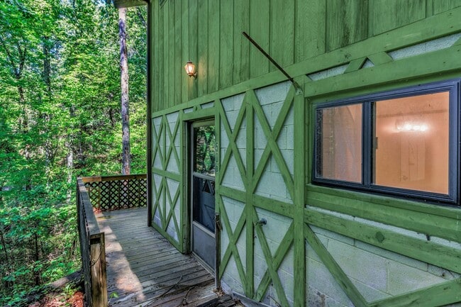 Building Photo - 50 Woodhaven Rd