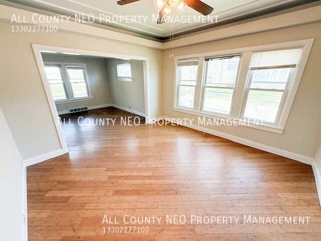 Building Photo - 3003 Portman Ave