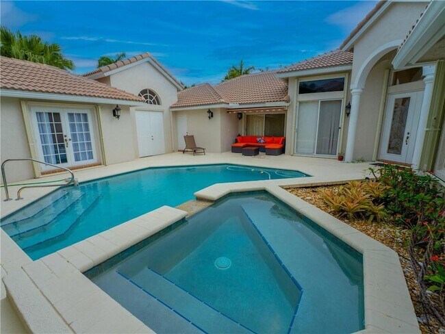 Building Photo - 20107 Ocean Key Dr