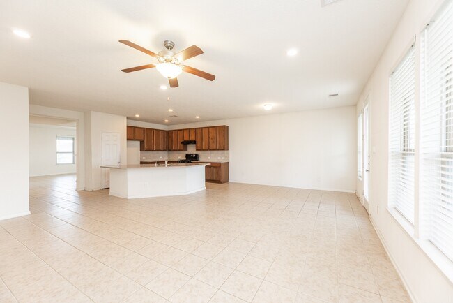 Building Photo - 25342 Briscoe Village Dr