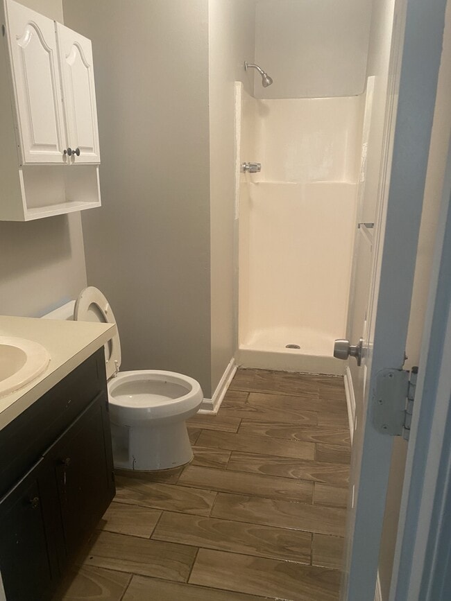 Building Photo - 5091 Farm Valley Dr NE