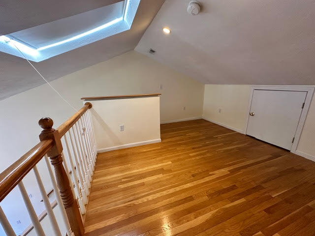 Building Photo - 47 Alder St