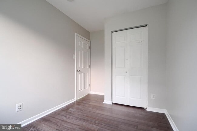 Building Photo - 8704 Tamar Dr