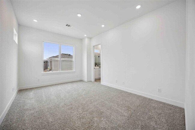 Building Photo - 8103 Calhoun Rd
