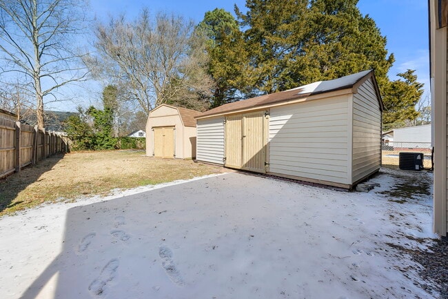 Building Photo - 4212 Bart St