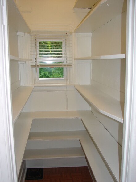 pantry - 1037 N Brandywine Ave