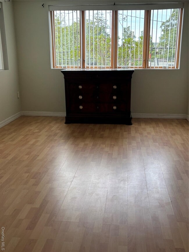 Building Photo - 80 Harbor Beach Rd