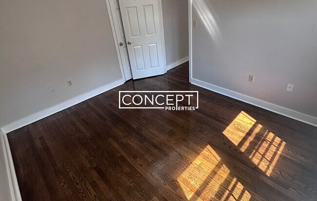 Building Photo - 97 Wildwood St