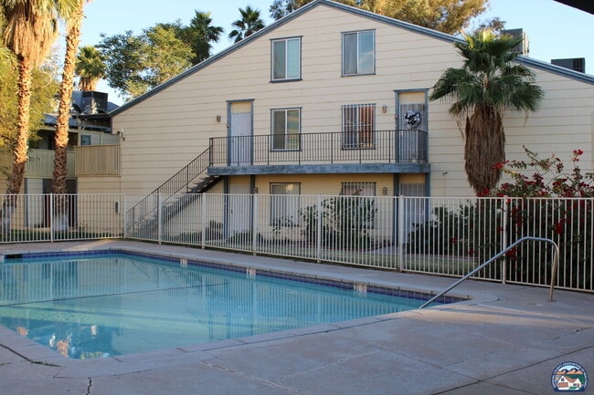 Building Photo - 1736 W Olive Ave