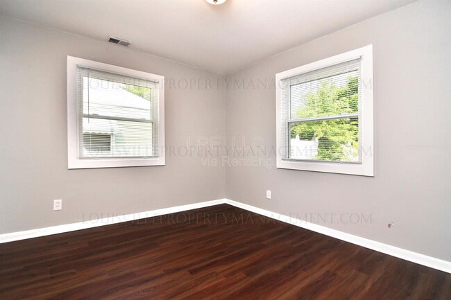 Building Photo - 3214 Laclede Ave