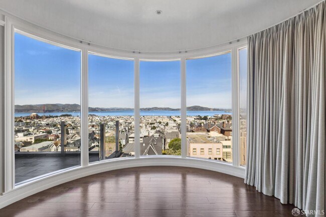 Building Photo - 2336 Broadway