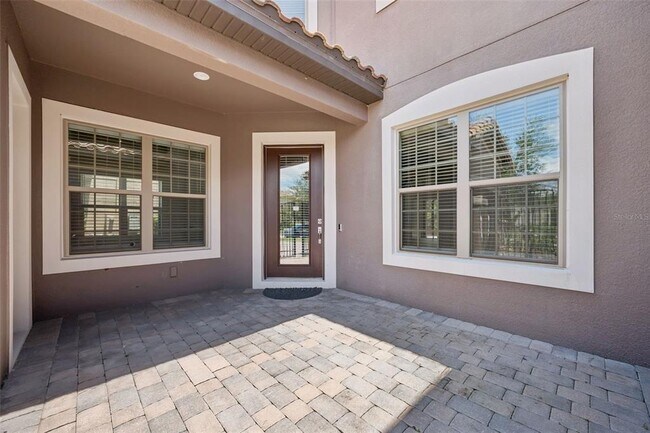 Building Photo - 10819 Savona Way