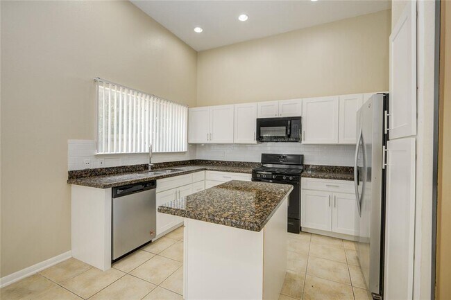 Building Photo - 5006 Westfield Village Dr