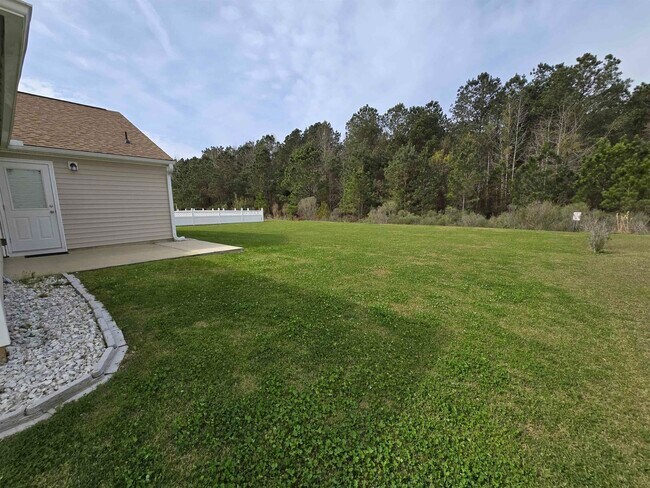 Building Photo - 1328 Valor Rd