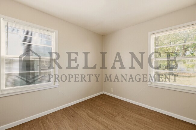 Building Photo - 1843 S Pattie St