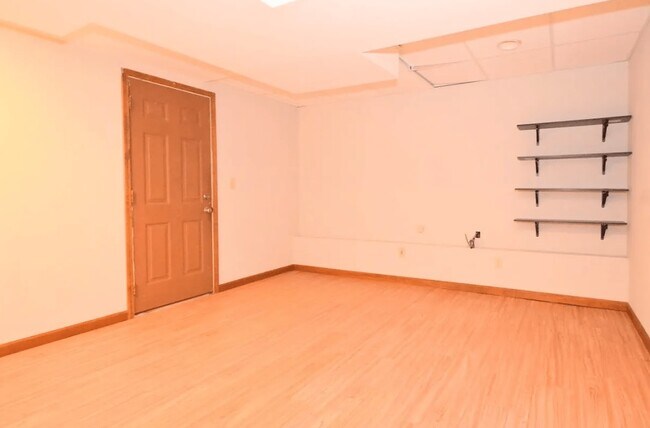 Building Photo - 1495 Haynes Ct SW