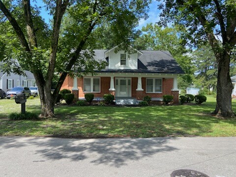 Primary Photo - 407 E 2nd St