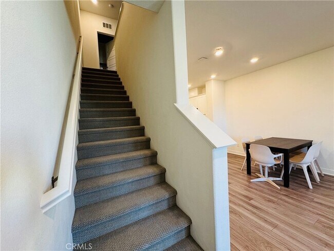 Building Photo - 2626 Glamis Ct