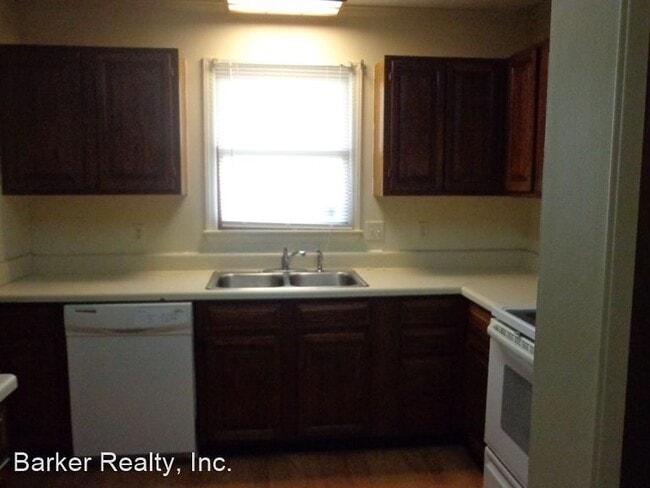 Building Photo - 3 br, 2.5 bath House - 6601 Orford Court